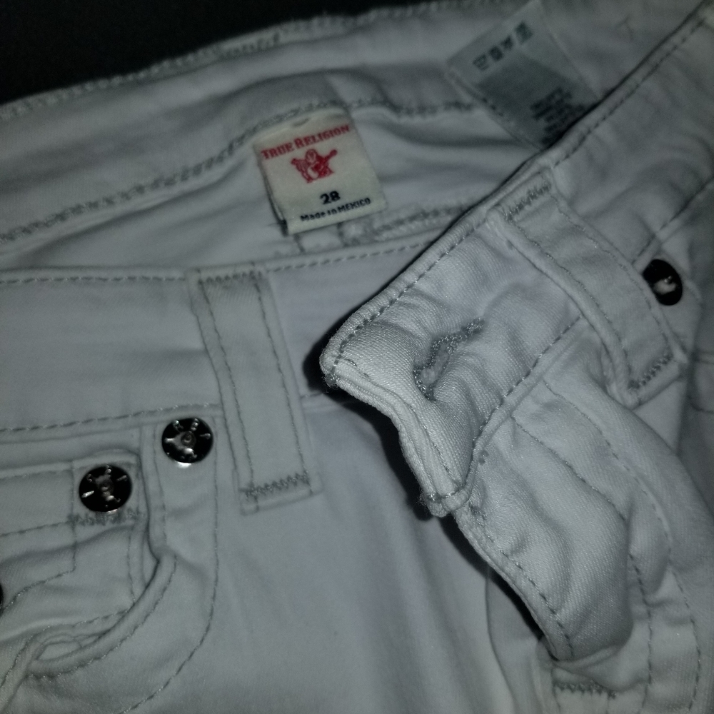 True Religion Capris - Picture 2 of 2